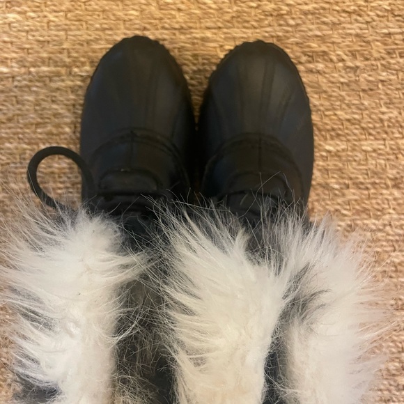SOREL Women's Out N About Faux Fur Lux Winter Rain Snow Boots, Black, SOLD OUT - Picture 5 of 9